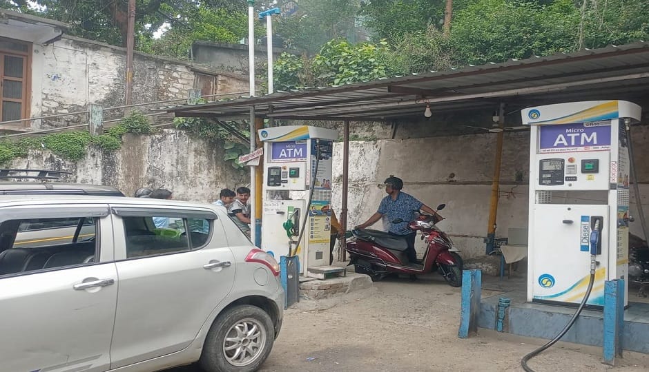 Petrol and diesel prices rise, taxi operators and traders express concern