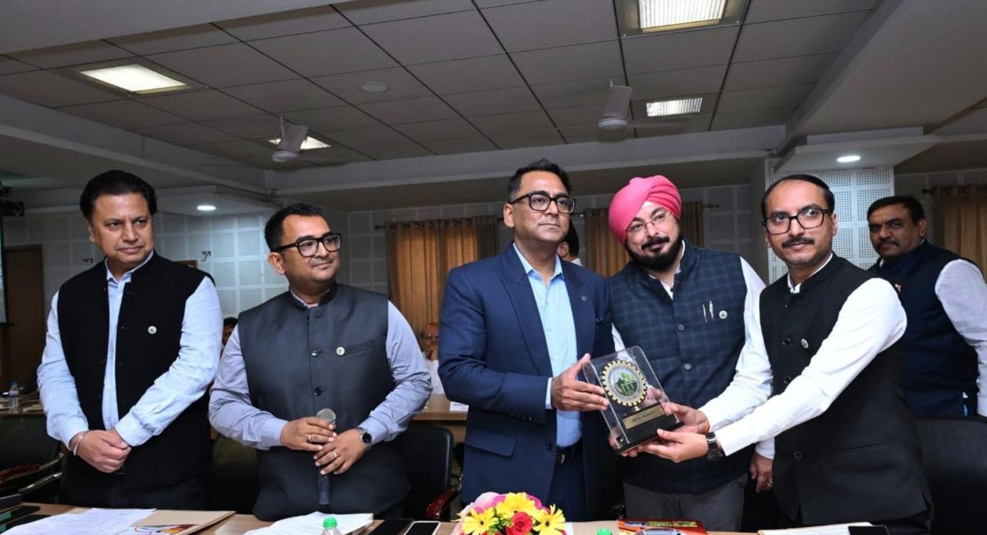 झारखंड और कर्नाटक के बीच अहम बैठक संपन्न हुई