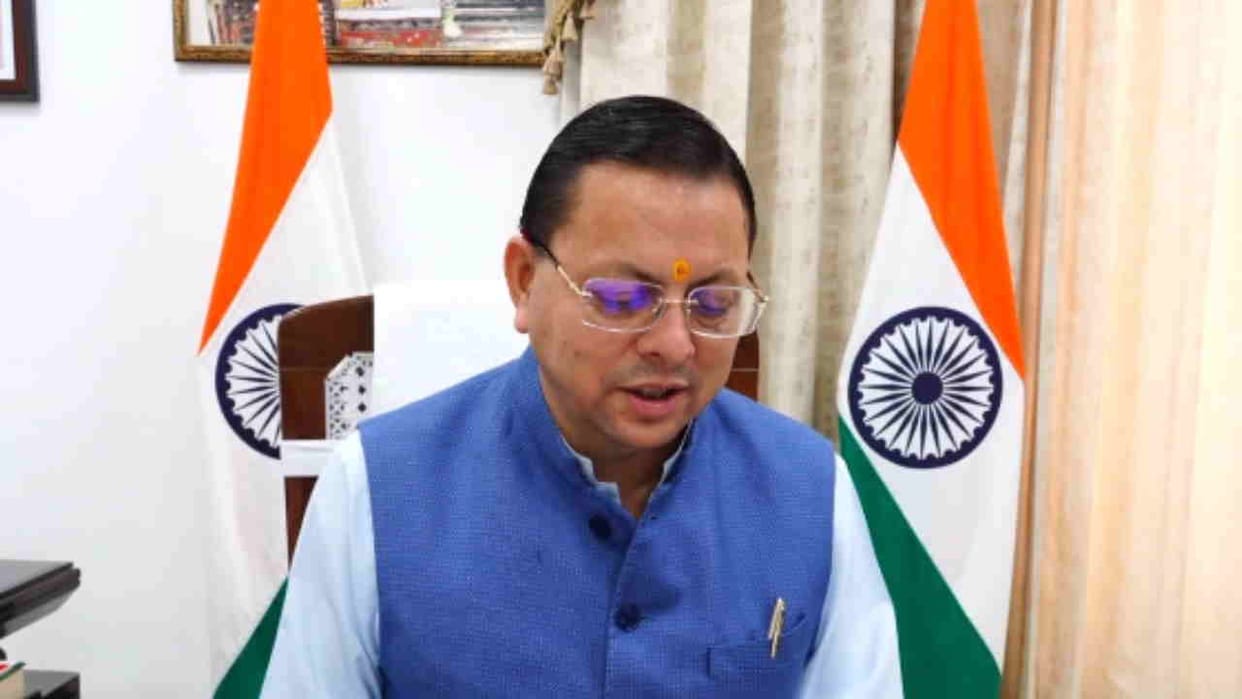 CM Dhami spoke with Arina Raghuvanshi over phone congratulated for securing top position State CBSE Class 12
