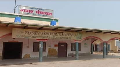Member of Govardhan Nagar Panchayat levels allegations against the Chairman