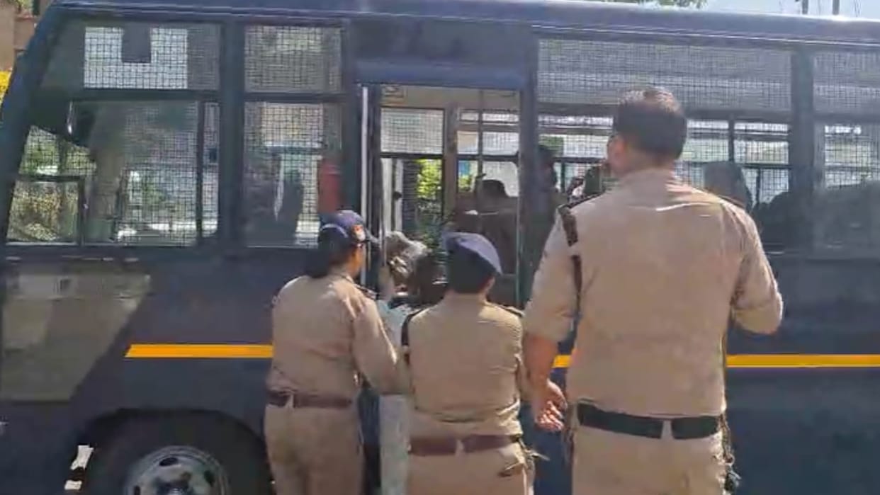 Workers Stage Protest Demonstrators Detained Protests Also Held in Selaqui Uttarakhand news in hindi