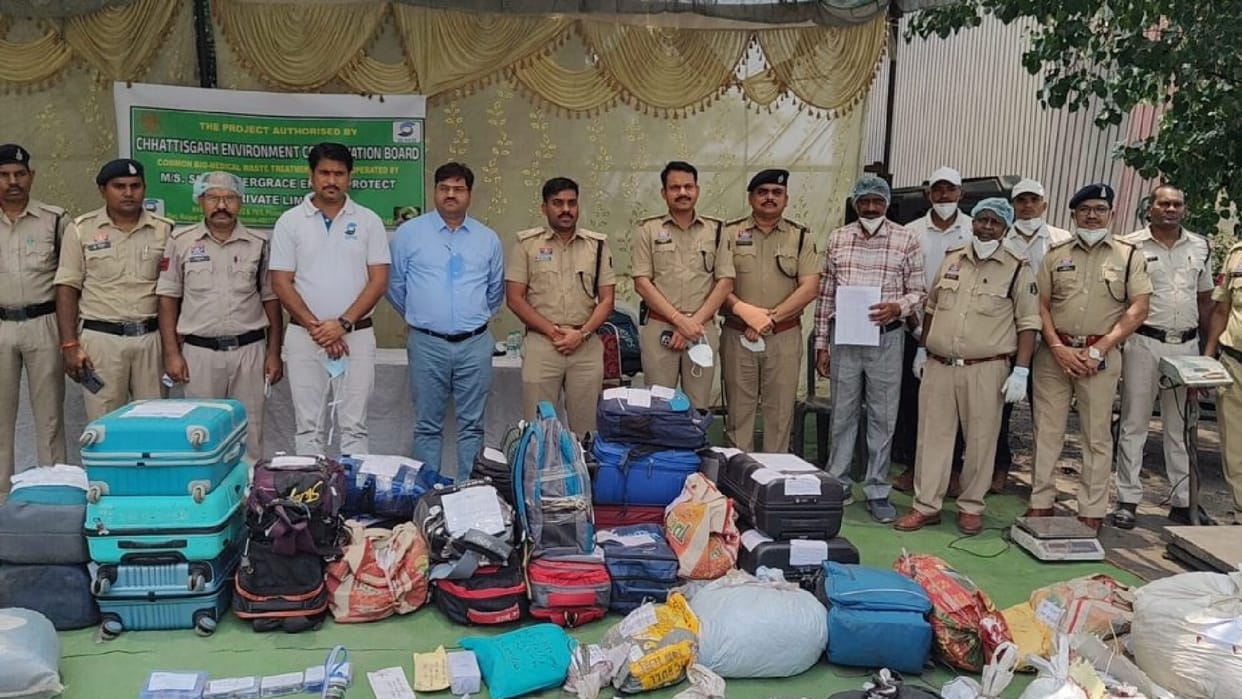 Raipur Police takes major action, destroys drugs worth Rs 5.65 crore by burning them