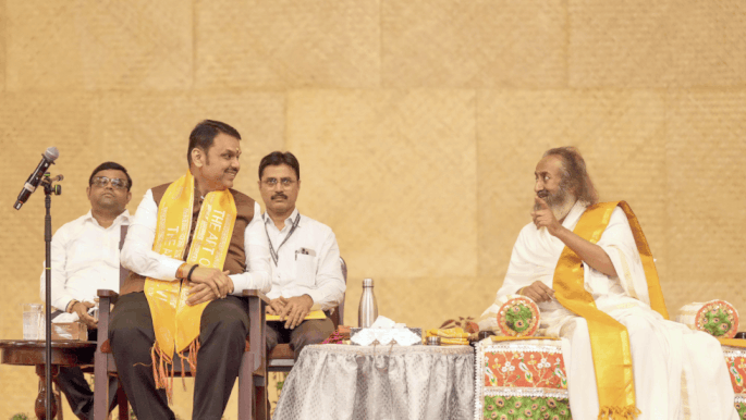 Sri Sri Ravi Shankars 70th Birthday Celebration CM Fadnavis Hails Him Spiritual Ambassador Prominent Figures