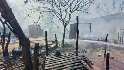 10 huts burnt to ashes in Amritsar