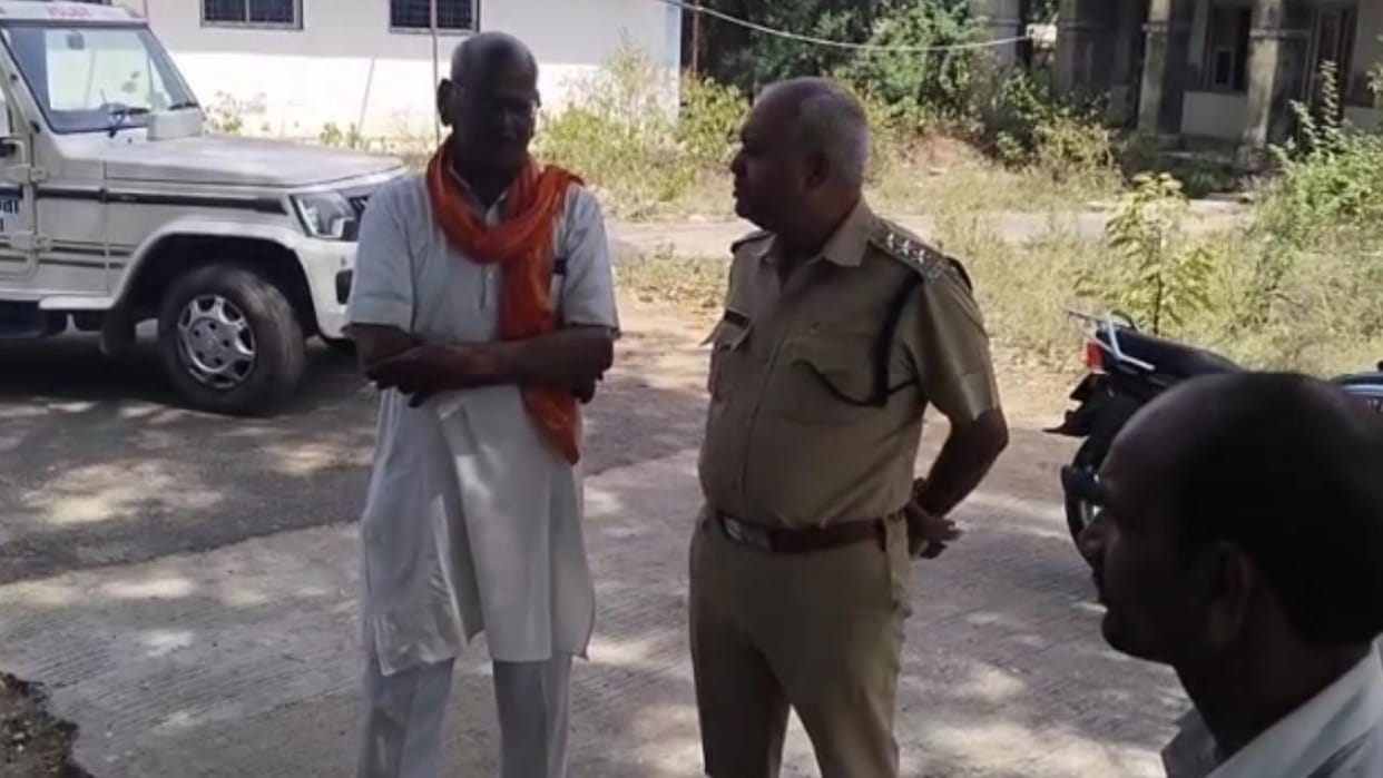 PhD student hangs herself to death; leaves suicide note, accuses boyfriend and his sisters of blackmailing