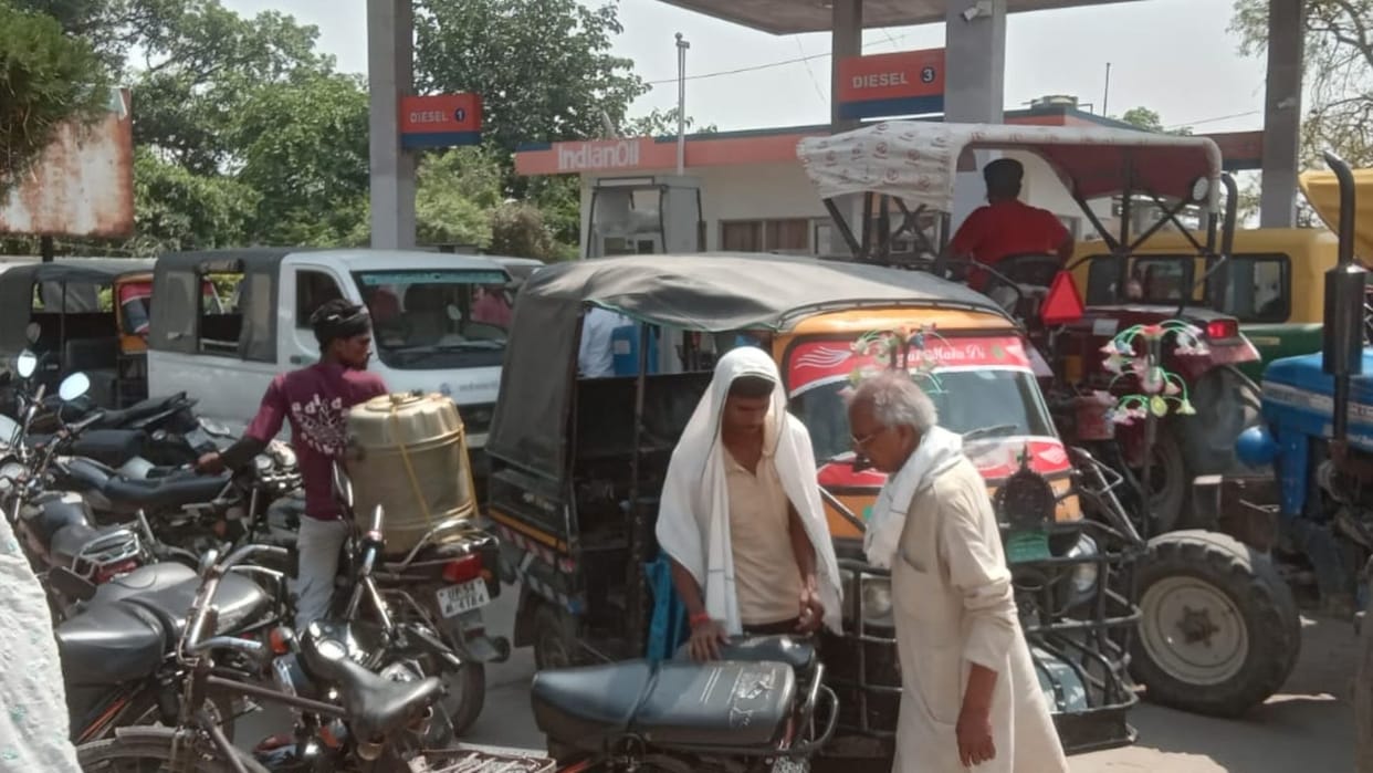 Queues Return Petrol Pumps Diesel and Petrol Run Out at Several Locations in Mau