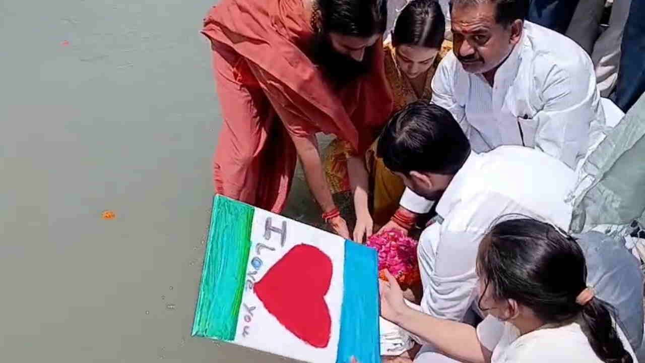 Prateek Yadav Daughter Heartfelt Note During Ashes Immersion in Haridwar Ganga Ghat I Love You Papa