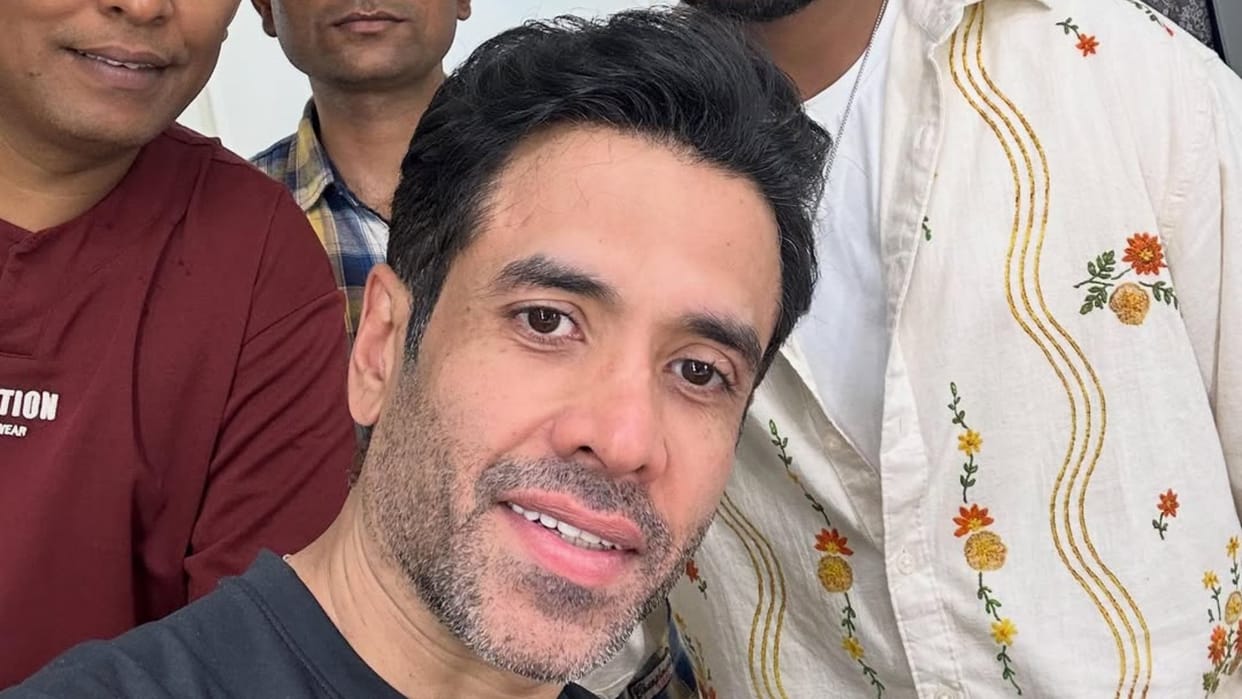 Tusshar Kapoor wraps Golmaal 5 shoot schedule says picture abhi baaki hai