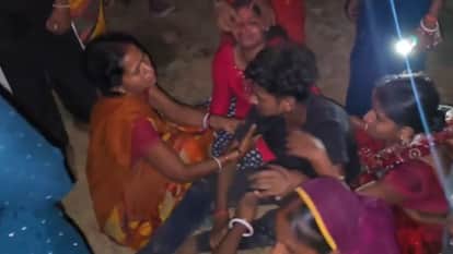 Bihar news-women murdered by throat slitting while cutting gras in navtoliya village