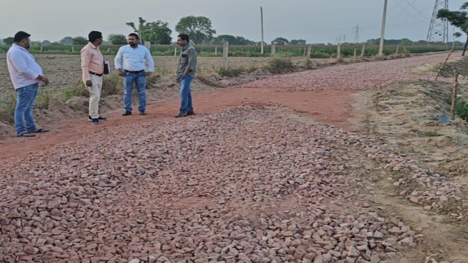 Road construction in Hathras stalled due to lack of damar