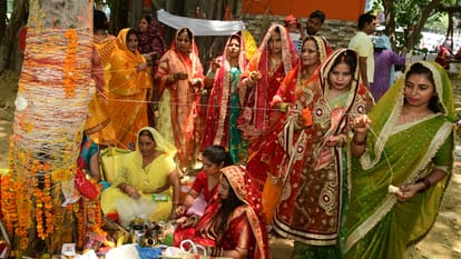 at Purnima Vrat 2026 Know the Sacred Story, Puja Vidhi, Shubh Muhurat and Spiritual Significance