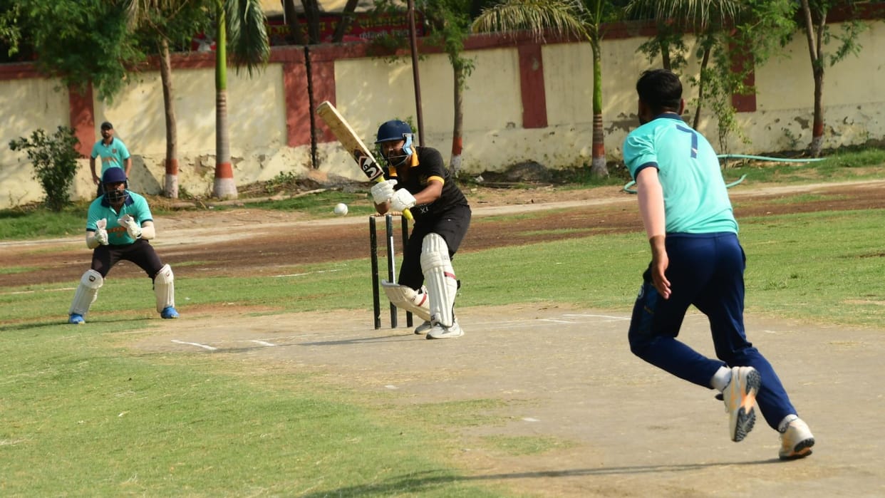 Sports Dabang-11 Secures Third Victory Divisional Cricket Defeats KGF-11 by 3 Wickets