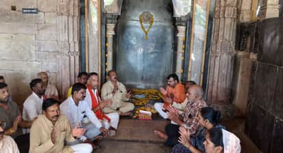 bhojshala worship celebration after asi guidelines and high court verdict in dhar