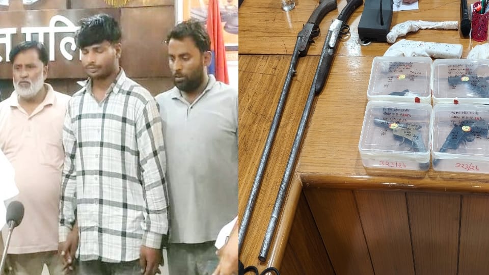Baghpat: Used to give medicines during the day, used to run a pistol factory with a gang at night