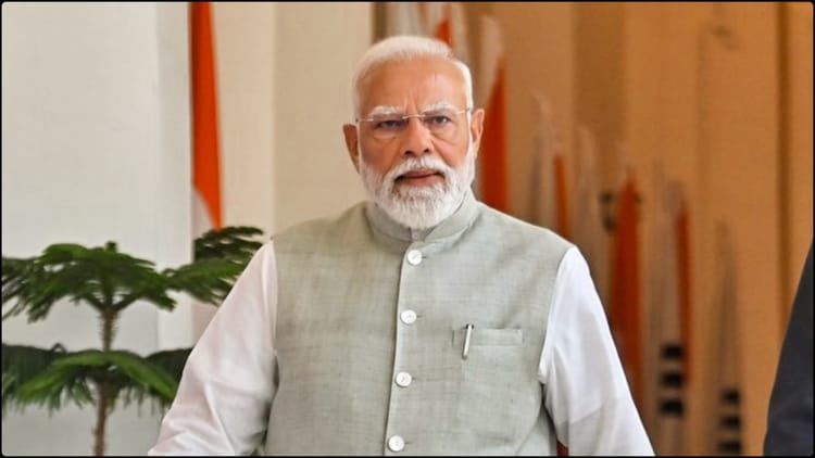 पीएम मोदी स्वीडन पहुंचे: आठ साल बाद भारत-स्वीडन संबंधों को नई ऊंचाई देने की तैयारी