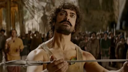 Aamir Khan admits his mistake for film thugs of hindostan and comparing it with sholay