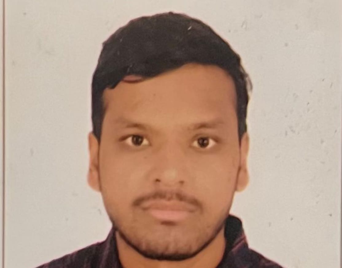 Indore News: Doctor commits suicide by jumping from the fifth floor of a hostel in Indore.