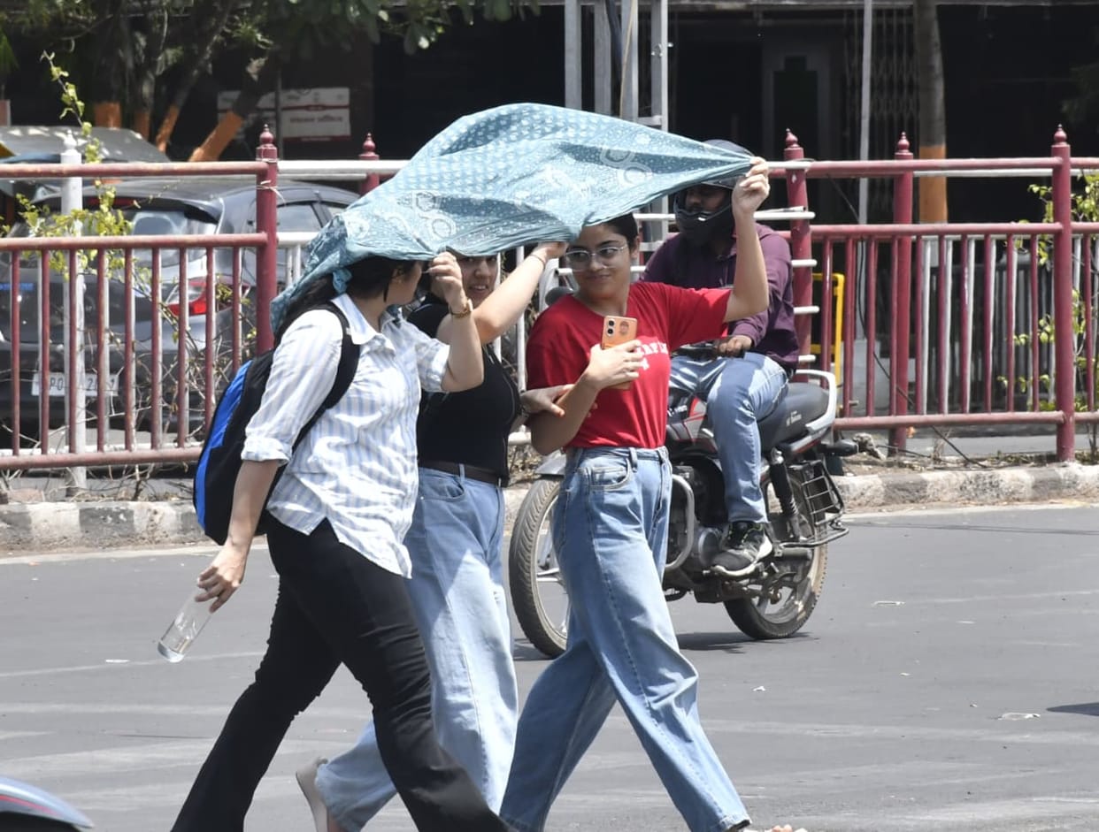MP Weather Today: The weather in MP is scorching; the mercury has crossed the 46-degree mark, and several citi