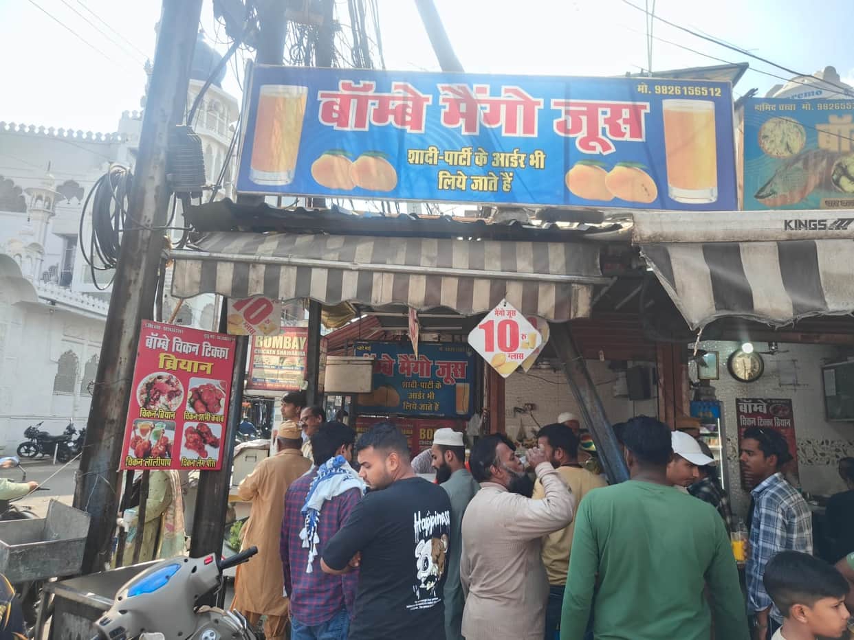 Health Jeopardized in Bhopal Under the Guise of Cooling Relief: Adulteration in Lassi and Aamras; Roadside Sug