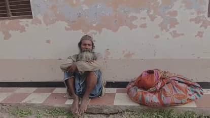 UP Bizarre Case from Balrampur—Funeral Rites Performed After Being Presumed Dead; Mustafa Returns Home Alive