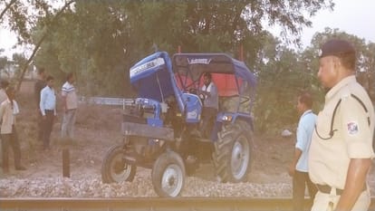 Tractor collides with Mathura-Kasganj passenger train