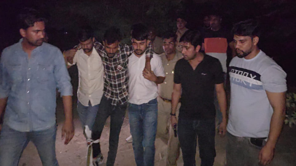 Jalaun: Encounter between police and a notorious bike thief; criminal injured after being shot in the leg