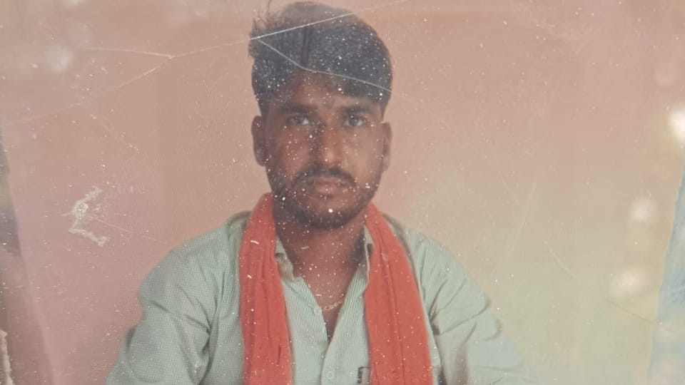 Distraught After Wife Leaves Him, Young Man Ends His Life by Hanging