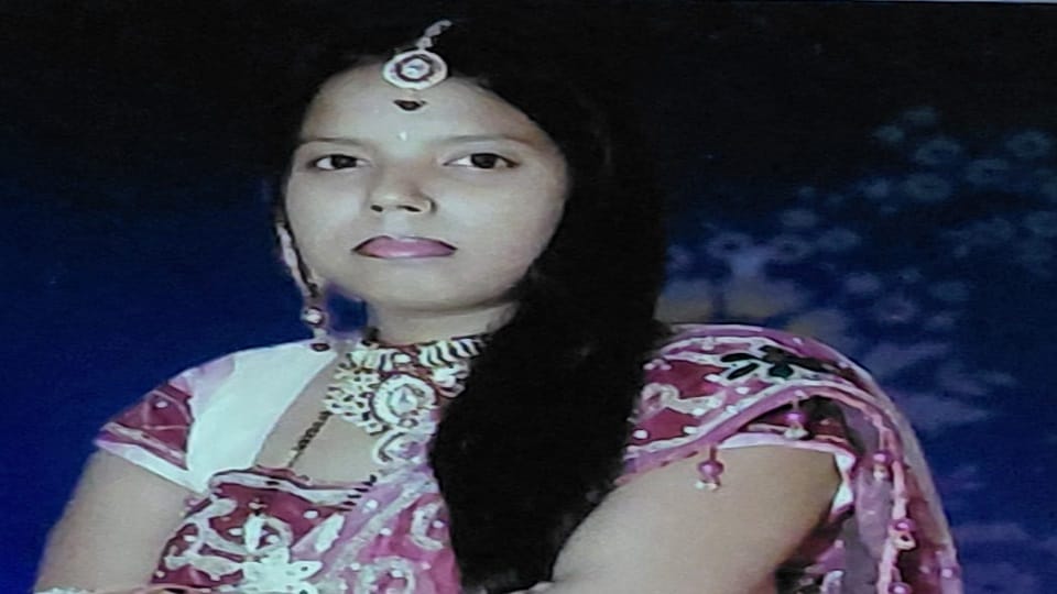 Married woman dies under suspicious circumstances in Holi Gate Sahpau