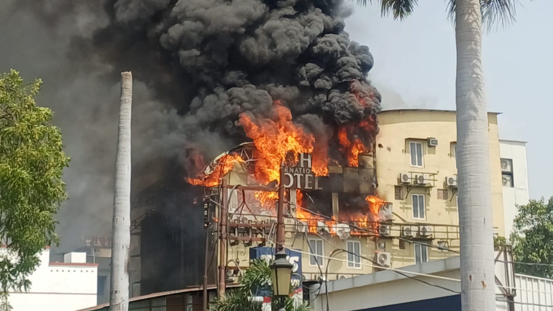 Fire breaks out in a hotel in Civil Lines, entire hotel gutted, estimated loss of around Rs 10 crore