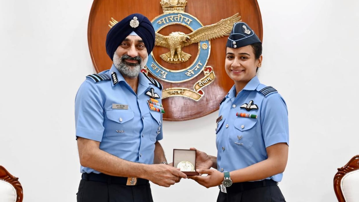 indian air force first woman qualified flying instructor squadron leader sanya