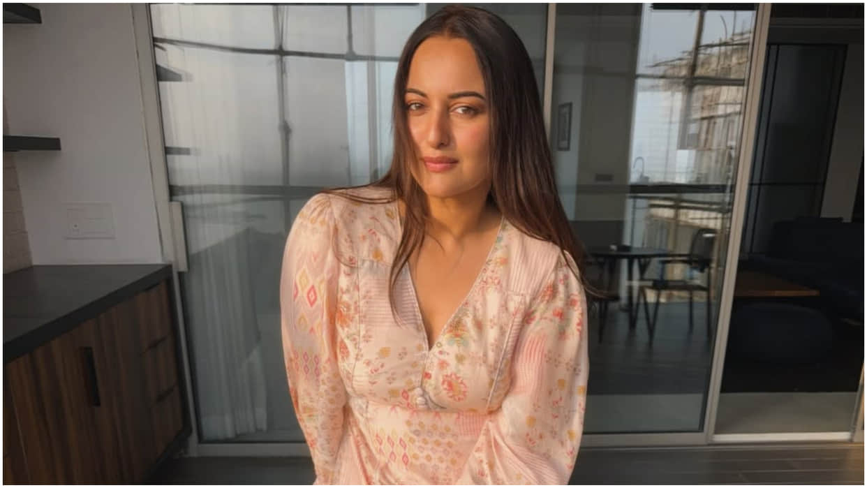 Sonakshi sinha supported jharkhand jpsc and jssc exam student protest