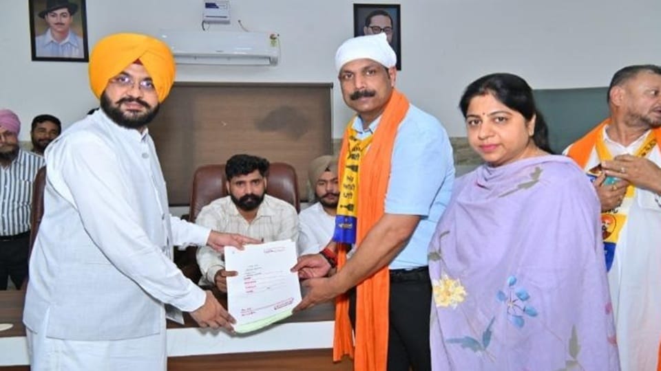 AAP candidate Harish Gupta wins unopposed
