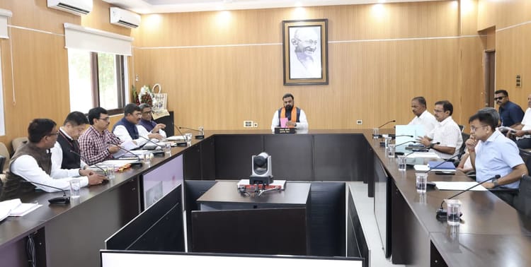 Bihar: सभी जिलों की एयर कनेक्टिविटी पर बात कहां तक बढ़ी? मुख्यमंत्री के साथ केंद्र के अफसरों की बैठक