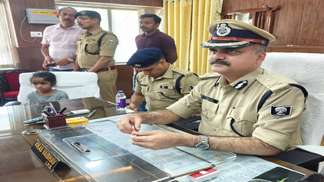 Bihar Kidnapping Case One CCTV Footage Cracked the Mystery Police Traced Missing Child from Gaya to Asansol
