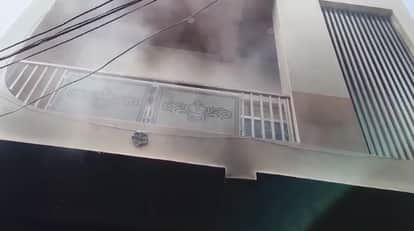 Hamirpur Massive Blaze Erupts at Jewelers Home Due to Short Circuit Firefighters Bring It Under Control