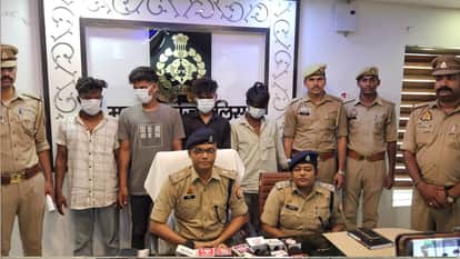 Maharajganj Police Solves Malhni Phulwaria Loot Case, 4 Arrested, Jewellery Worth 2.5 Lakh Recovered