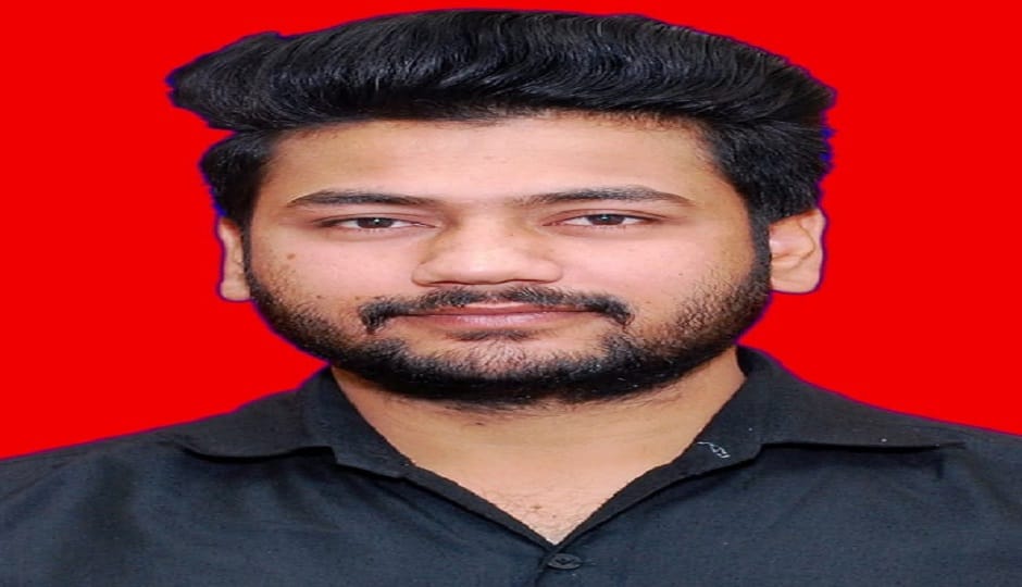young man who went to bathe in the Ramganga river in Kalagarh with his friends died in a road accident