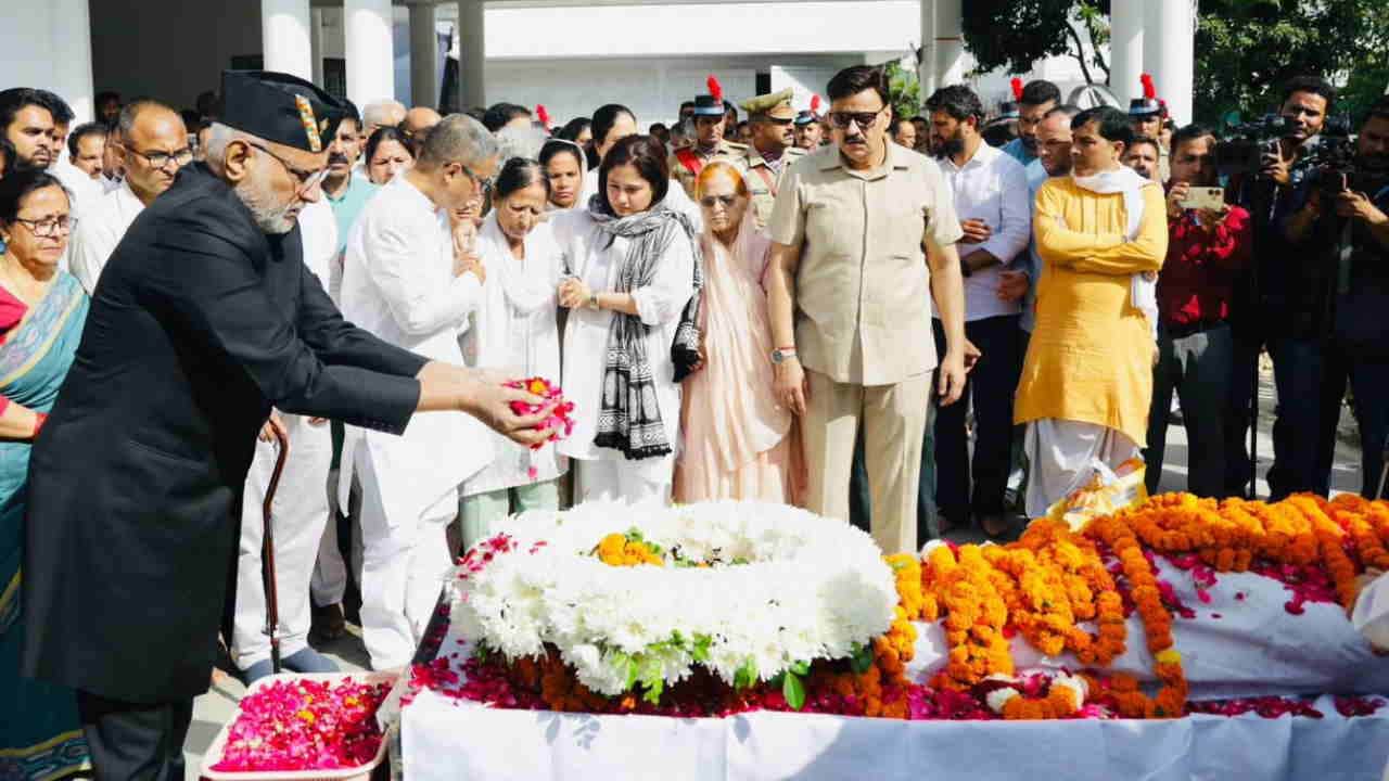 Tributes Paid to B.C. Khanduri; CM Dhami Vice President Rajnath Singh and Nitin Gadkari Express Condolences