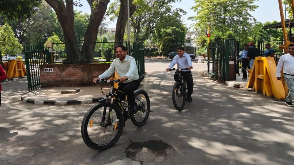 Conserve Fuel Chandigarh Bureaucracy Takes to Cycle Today PM narendra modi Appeal chandigarh Administrator