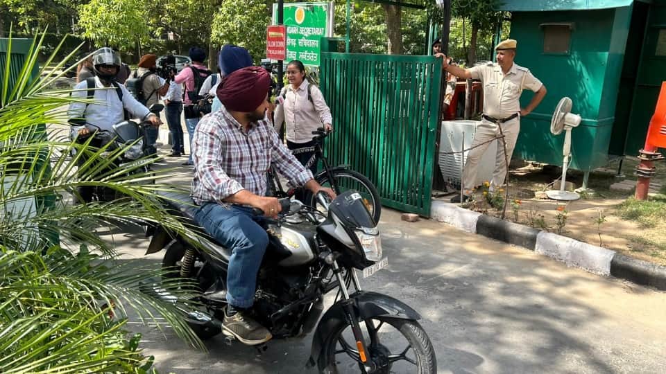 Conserve Fuel Chandigarh Bureaucracy Takes to Cycle Today PM narendra modi Appeal chandigarh Administrator