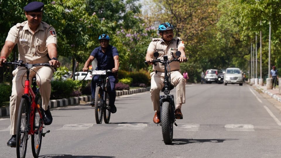 Conserve Fuel Chandigarh Bureaucracy Takes to Cycle Today PM narendra modi Appeal chandigarh Administrator