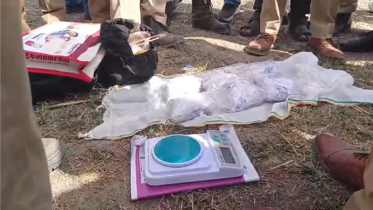 3 kg of Heroin Dropped by Drone Recovered in Bishnah