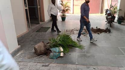 Written in suicide note: In Civil Lines, lawyers and police clashed, stone pelting erupted, ACP injured