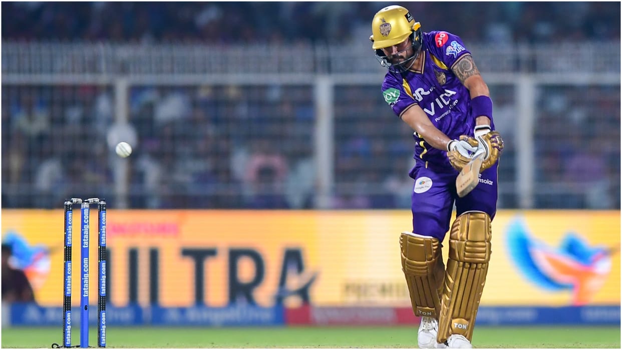 KKR vs MI IPL Live Score: Kolkata Knight Riders vs Mumbai Indians Today Match Scorecard Updates