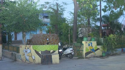 Grand Encroachments by Dignitaries in Moradabad: Parking in Parks, Generators Placed Over Drains