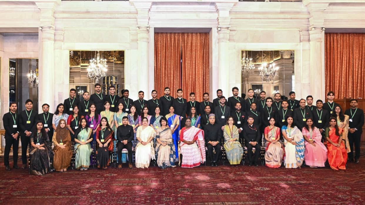 President Murmu Tells IAS Officers: Delayed Decisions Deprive People of Their Rights