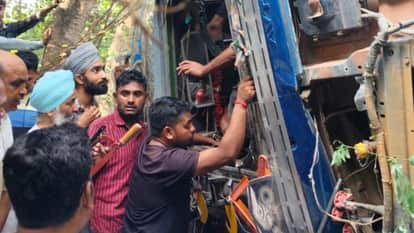 Five Injured as Truck-Tractor Collision on Tanakpur Highway in Pilibhit