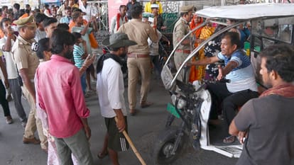 UP: Public Outrage Over Power Crisis Erupts on the Streets of the Capital; Stone-Pelting and Chaos at Substati