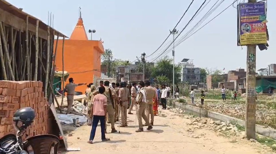 Chandauli News Women Protest Against Construction of Police Outpost Police Detain Bablu Chauhan