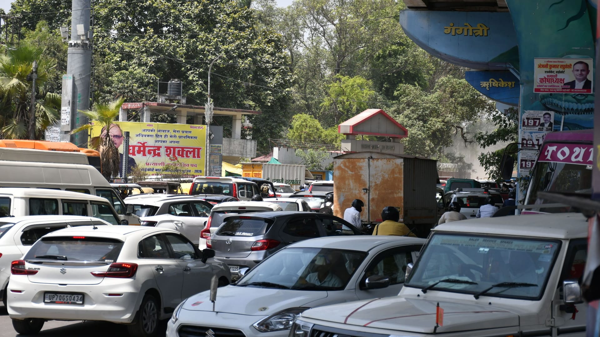Traffic jams caused chaos, vehicles crawled across the city, and the scorching sun made life miserable.